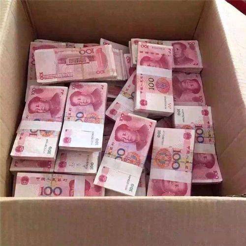 人人都想賣東西賺錢,全民皆商的結(jié)果就是人人沒(méi)錢賺